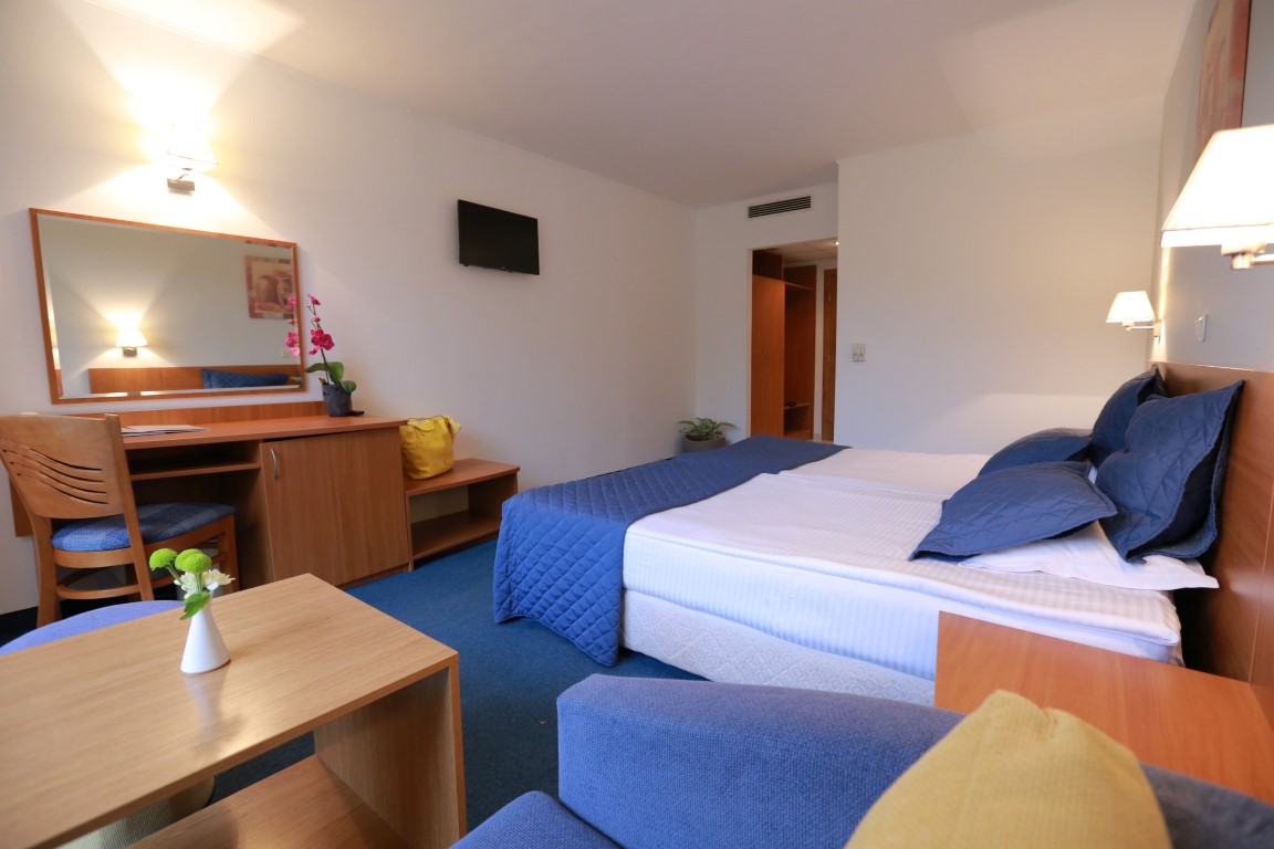 MADARA_HOTEL_NISIPURILE_DE_AUR_BULGARIA_AIR_TOUR_TRAVEL